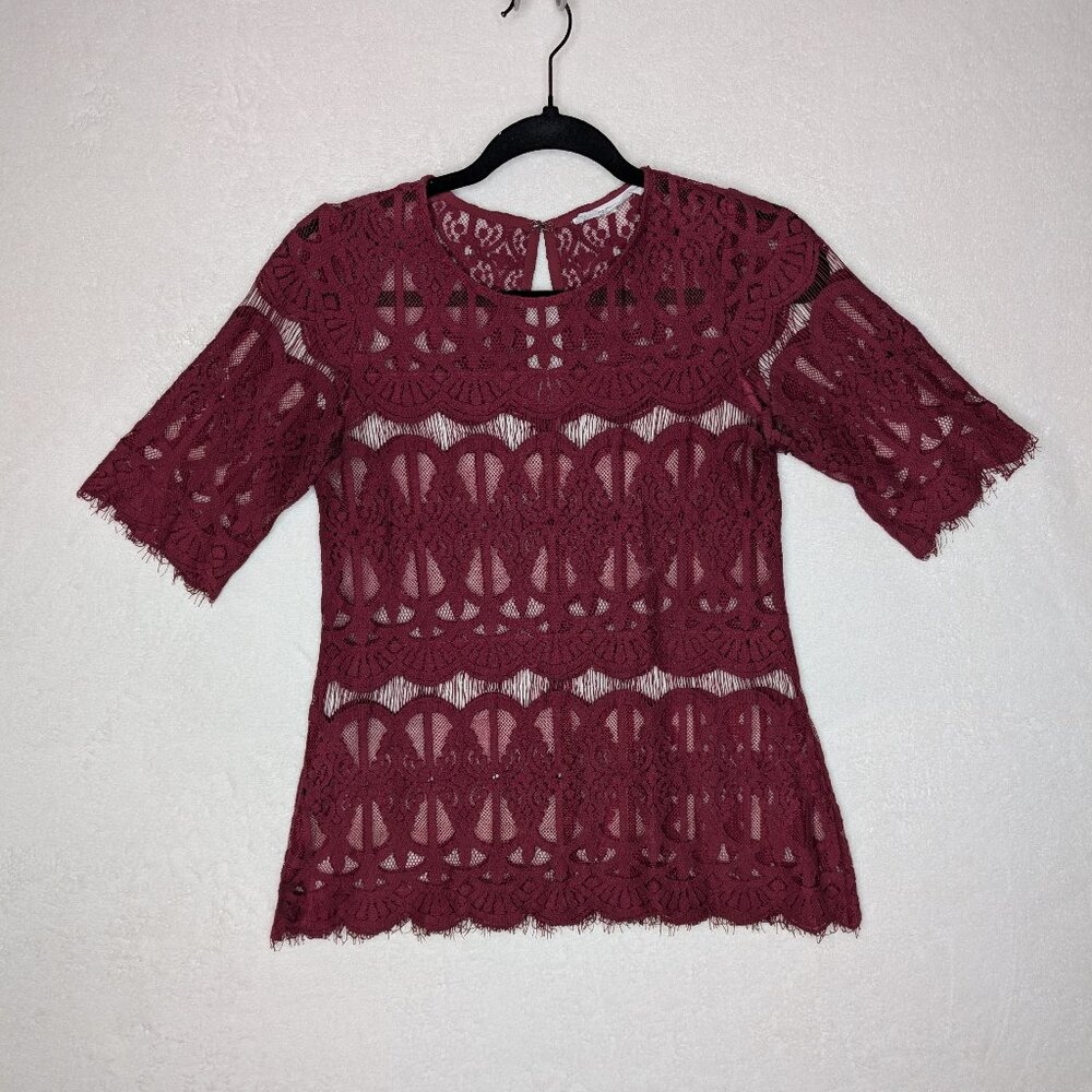 BCBGeneration Red Lace Short Sleeve Fringed Blouse Size XS/S